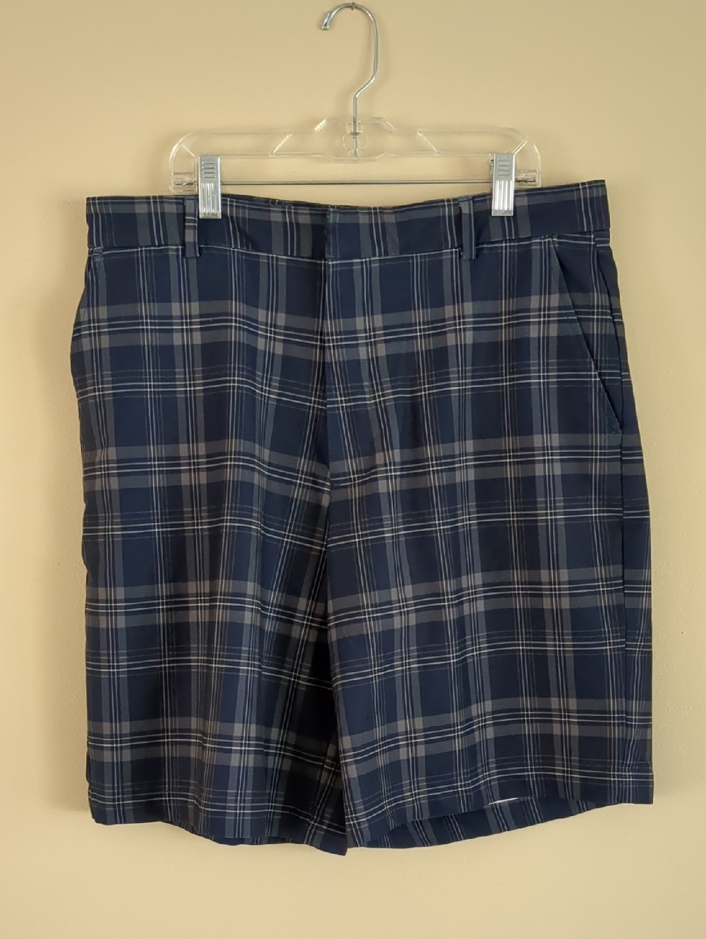 W34 Walter Hagen Plaid Men's Golf Shorts